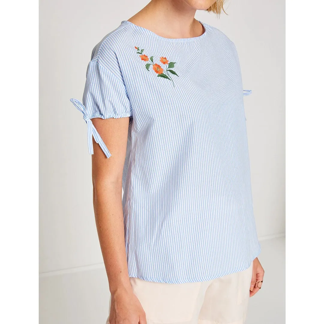Crew Neck Embroidered Blouse